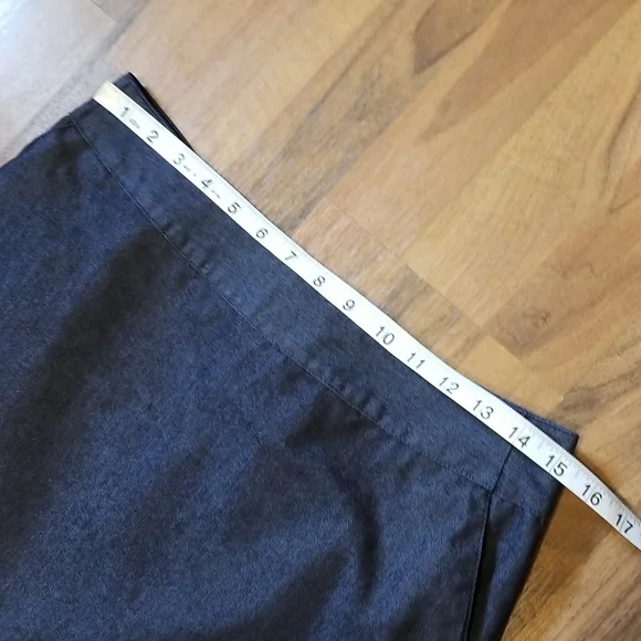 3/$15 or 5/$25 Dark Navy Blue Career Pencil Skirt, Size 8 - Picture 3 of 8